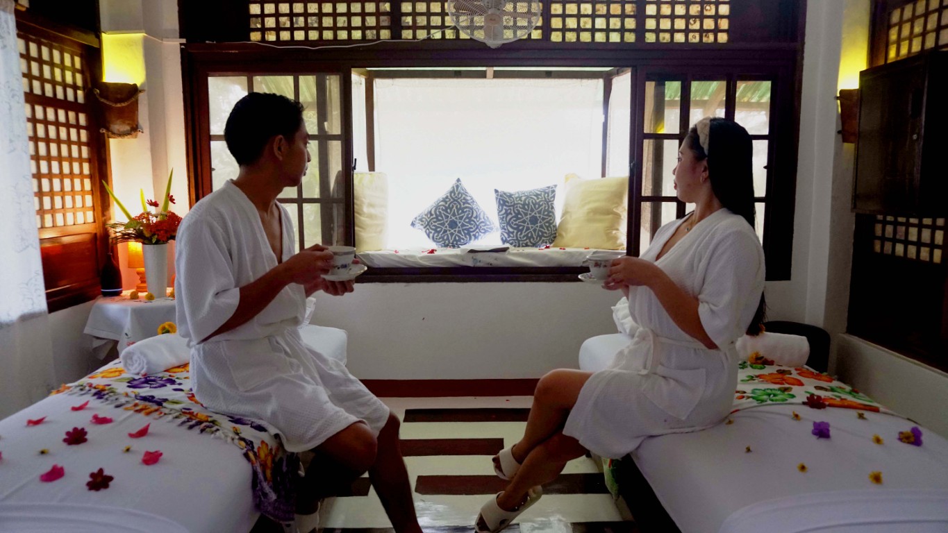 couple in a spa couple in a spa